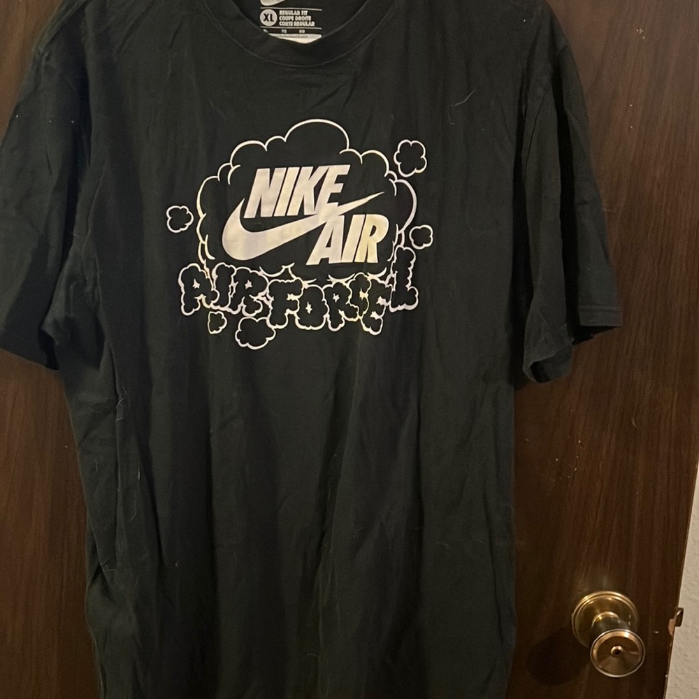 Men’s Nike shirt sleeve black shirt